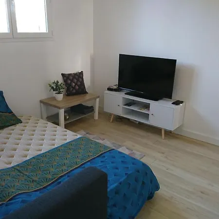 Feriehus Adorable With Piscine And
