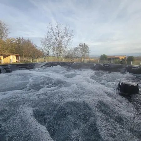 Feriehus Adorable With Piscine And *